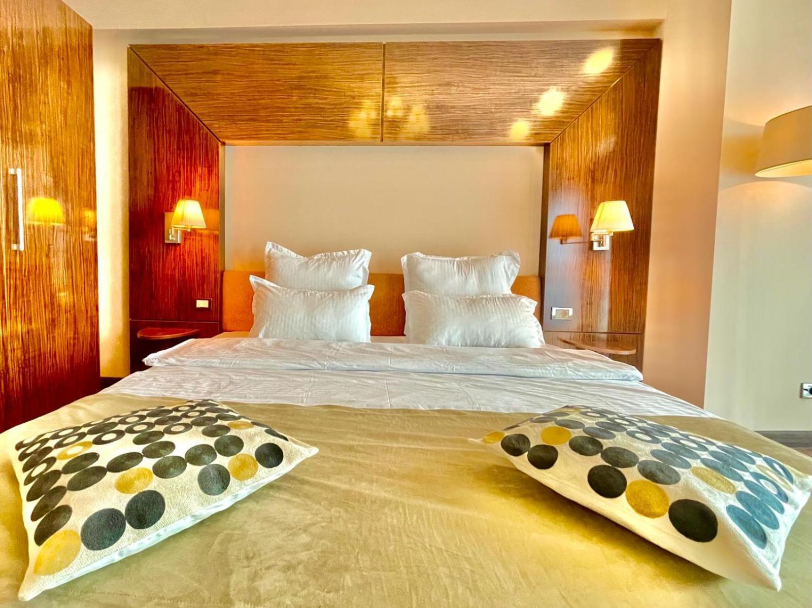 Yamaluxe Apartments - Bucuresti ภายนอก รูปภาพ